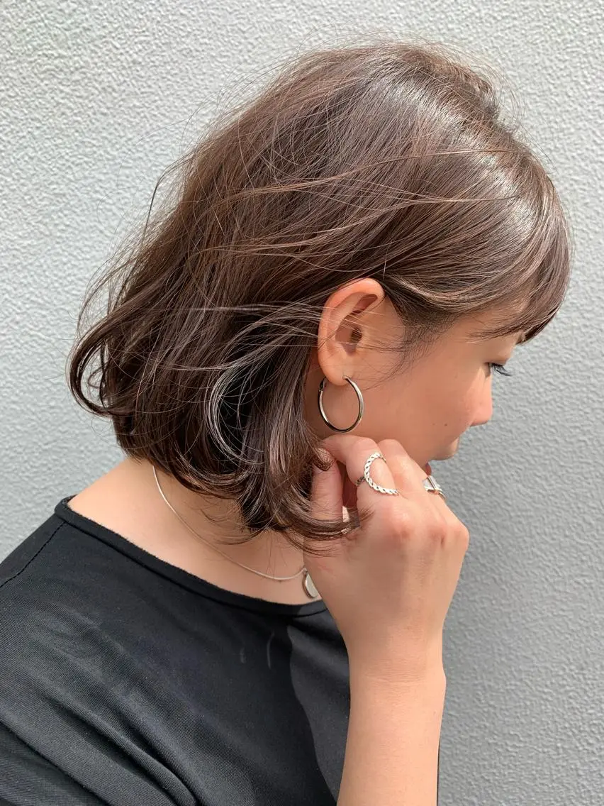 ミディアム カット ヘアカラー トリートメント 落合 妙佳のヘアスタイル
