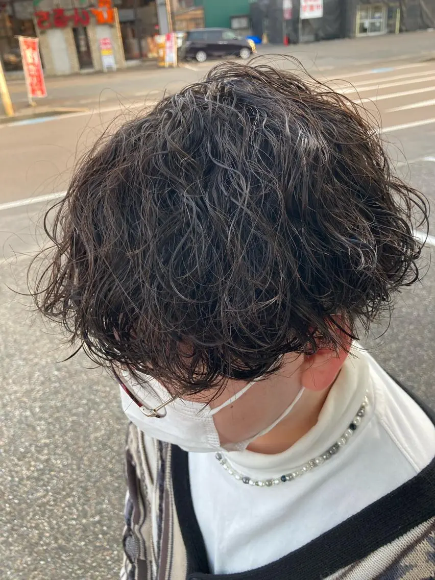 パーマ メンズ 波巻きパーマ パーマが得意な【最高 悠斗】のヘアスタイル
