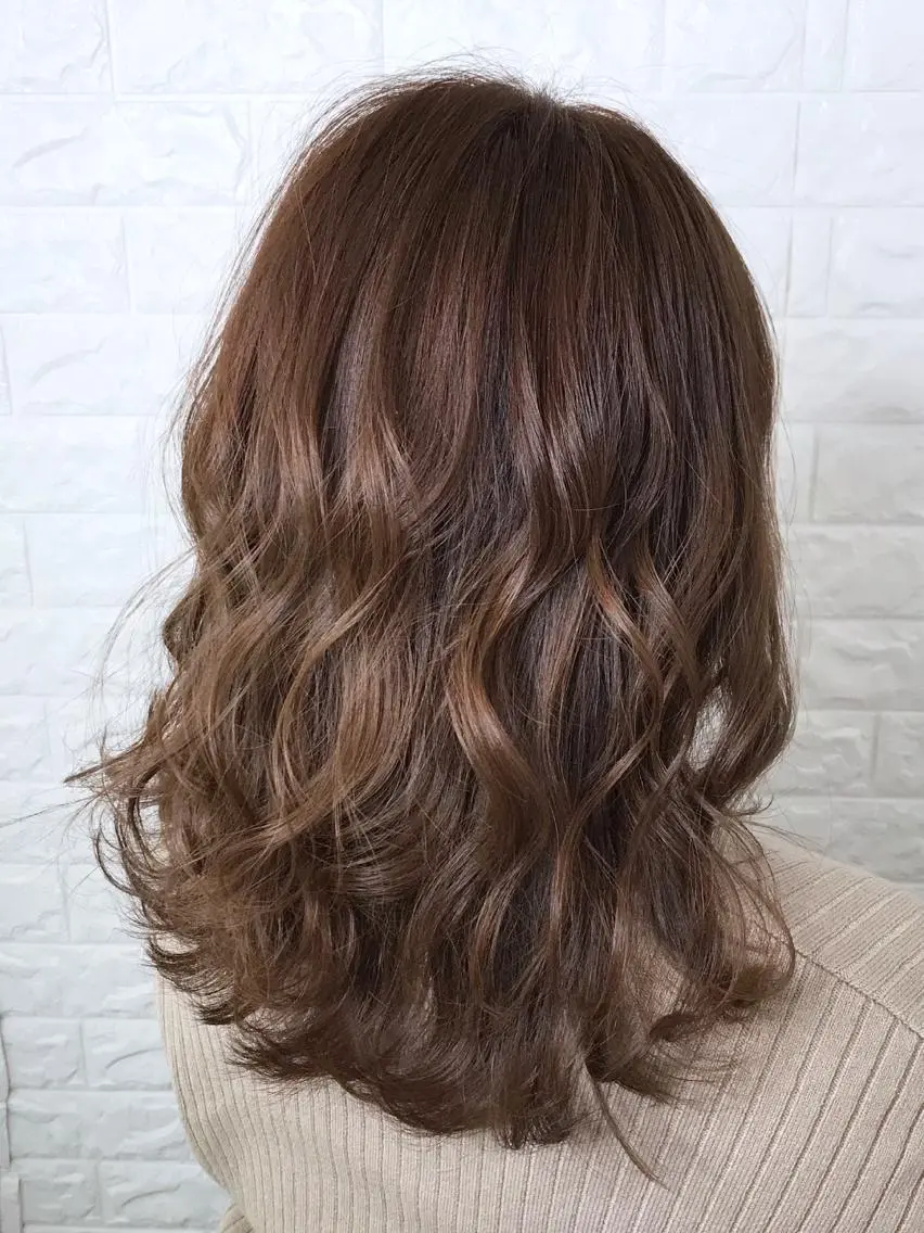 ミディアム カラー ベージュカラー 透明感カラー イルミナカラー カット ヘアカラー 髪質改善縮毛矯正 美容師✂️山崎竜二のヘアスタイル