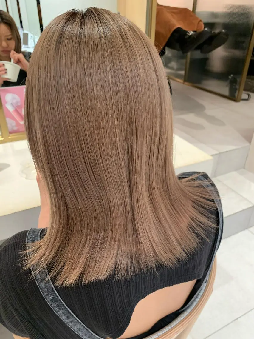 ミディアム ヘアカラー トリートメント ヘアセット レイヤー専門家 ダブルカラー修のヘアスタイル