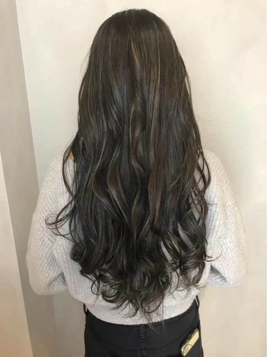 ロング カラー BROCANTE立川 karasawa.nのヘアスタイル