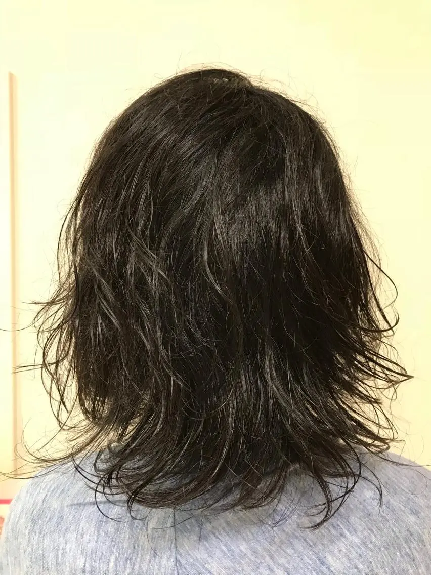 セミロング 横田 尚登のヘアスタイル