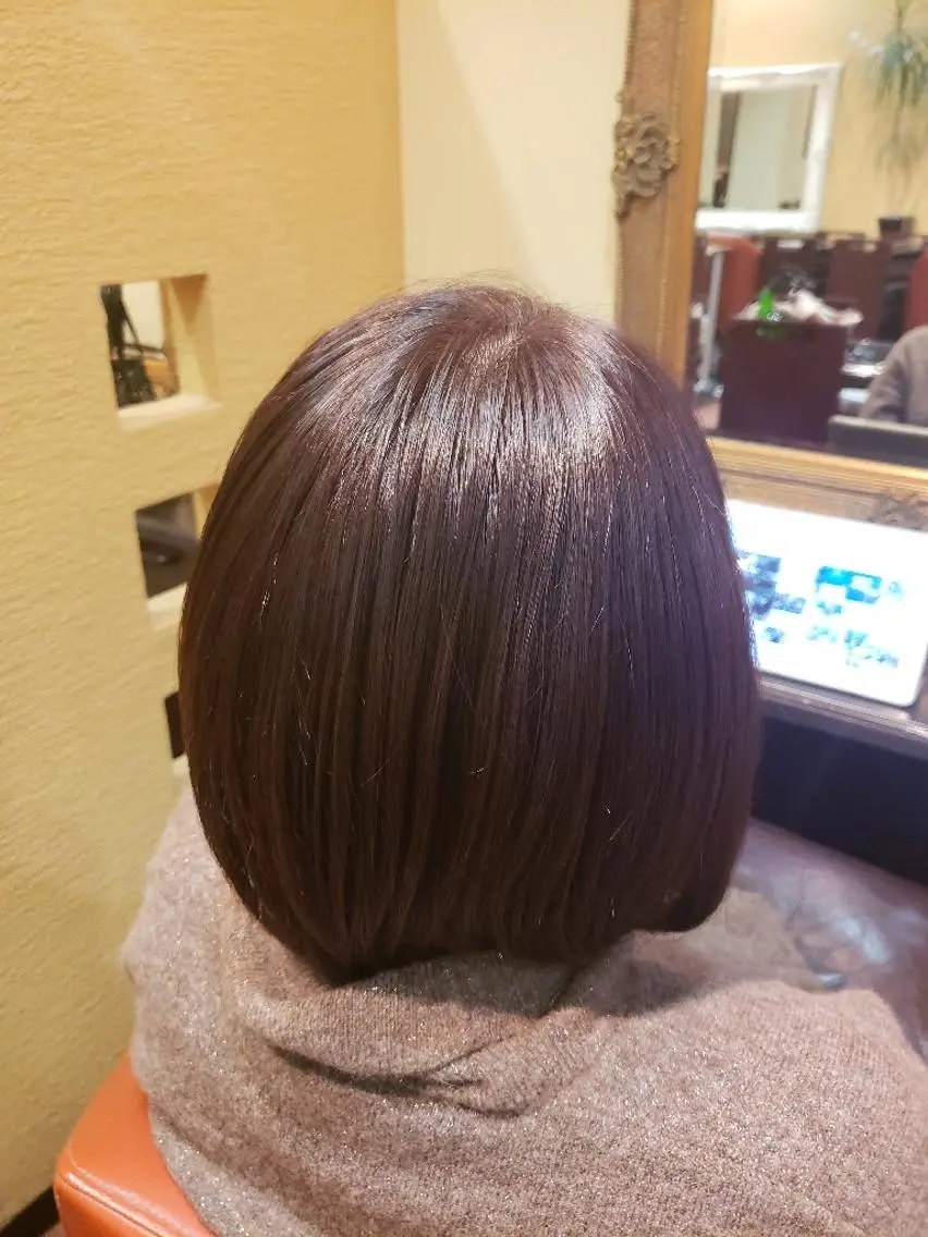 ミディアム カット ヘアカラー トリートメント 松原 美香のヘアスタイル
