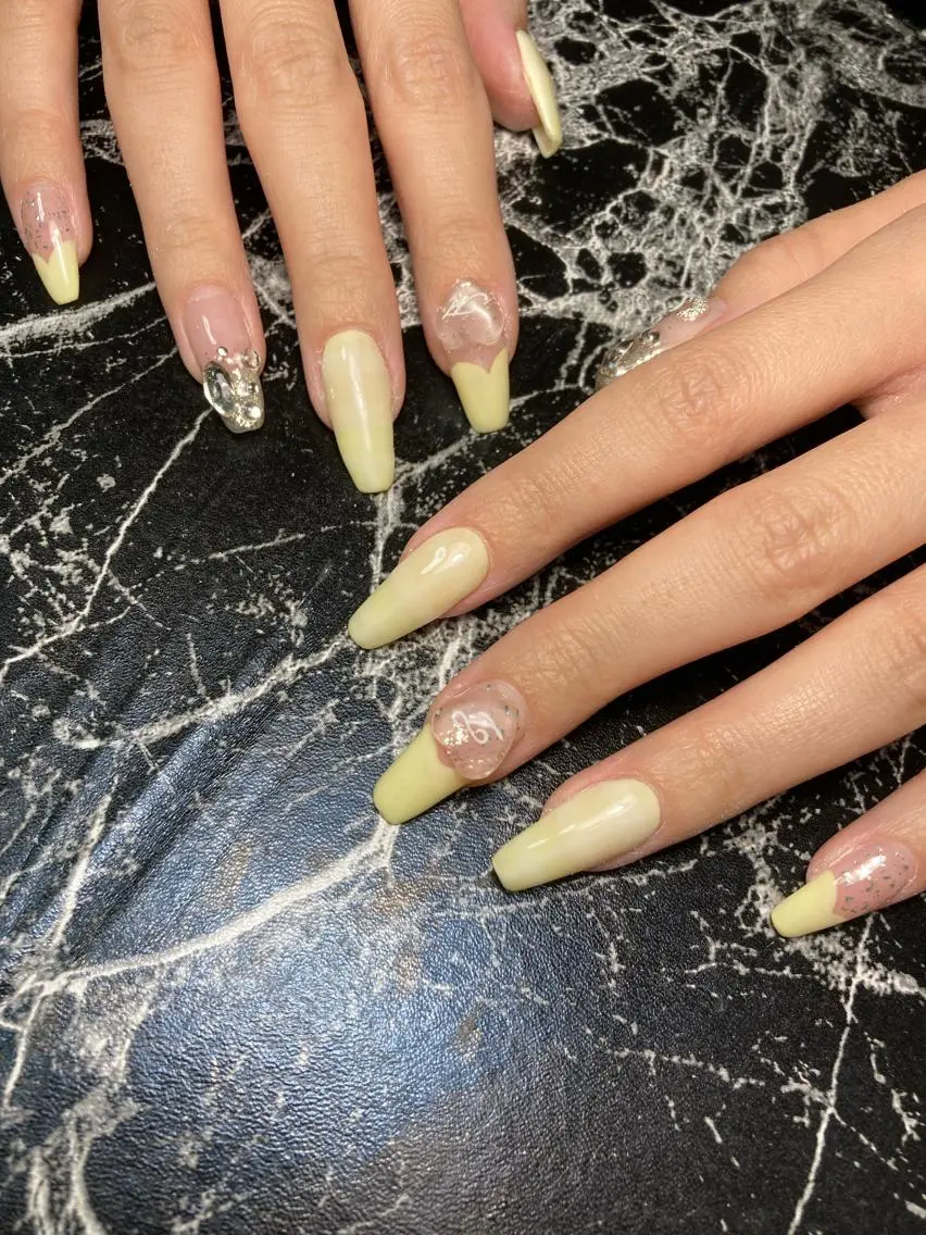 ロング ネイル ハート ハンドネイル フットネイル ✴︎ Delightのネイルデザイン
