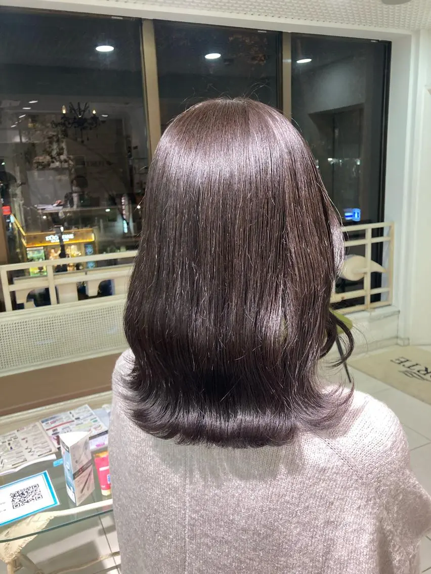 セミロング カラー ヘアカラー トリートメント 🇰🇷韓国風艶髪✨ 髪質改善 倉岡しおんのヘアスタイル