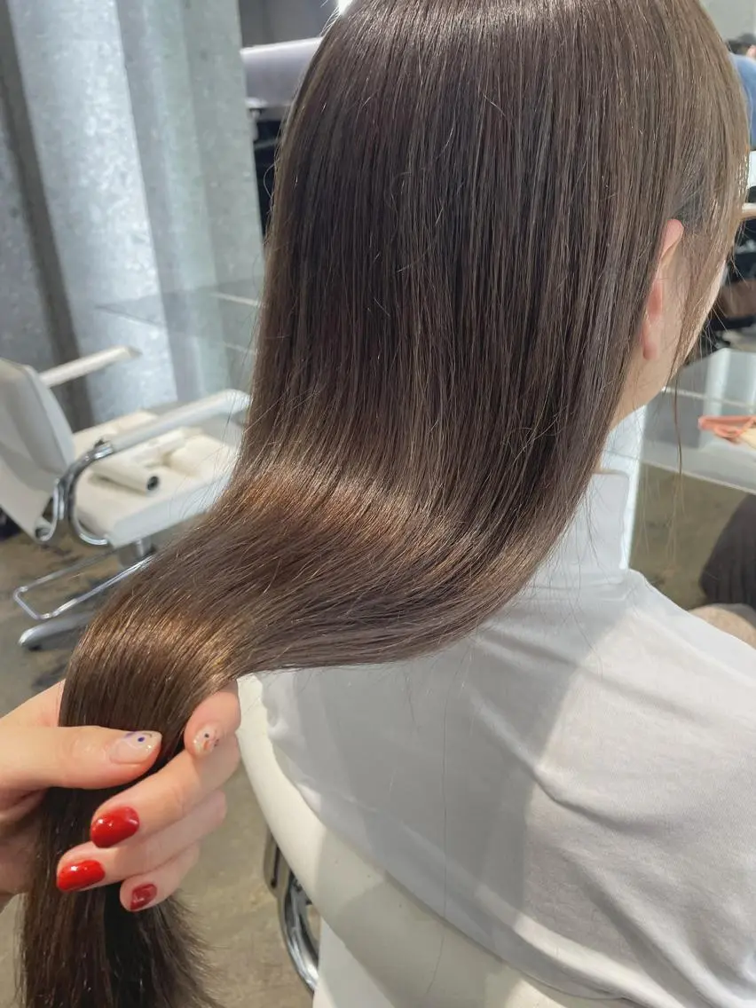 ロング カラー ハイライトカラー ハイライト カット ヘアカラー トリートメント 山下 千明のヘアスタイル
