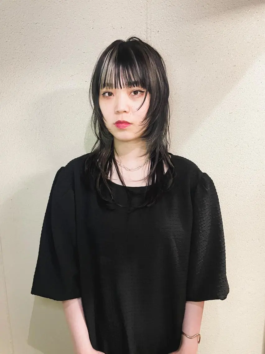 セミロング カラー ハイライトカラー ハイライト レイヤーカット ウルフカット カット トリートメント ハイトーン/レイヤー /ウルフ⭐️永田⭐️のヘアスタイル
