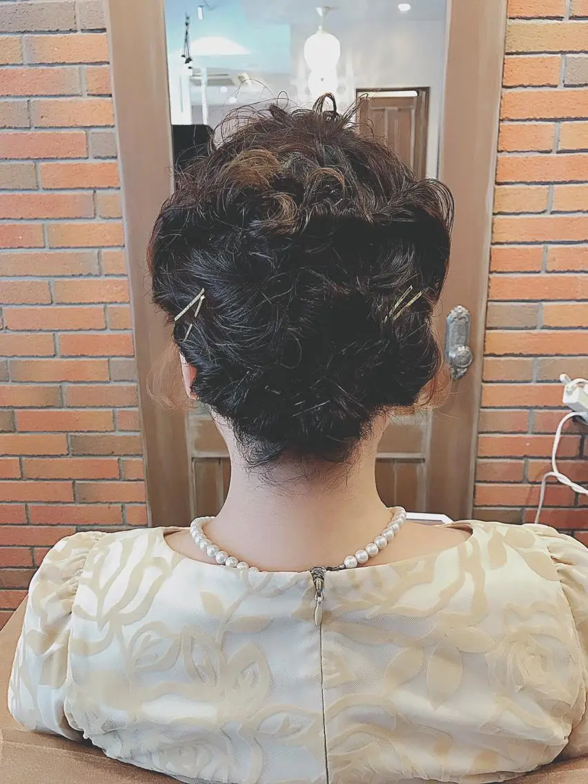ショート ヘアアレンジ くるくるパーマ aikoのヘアスタイル