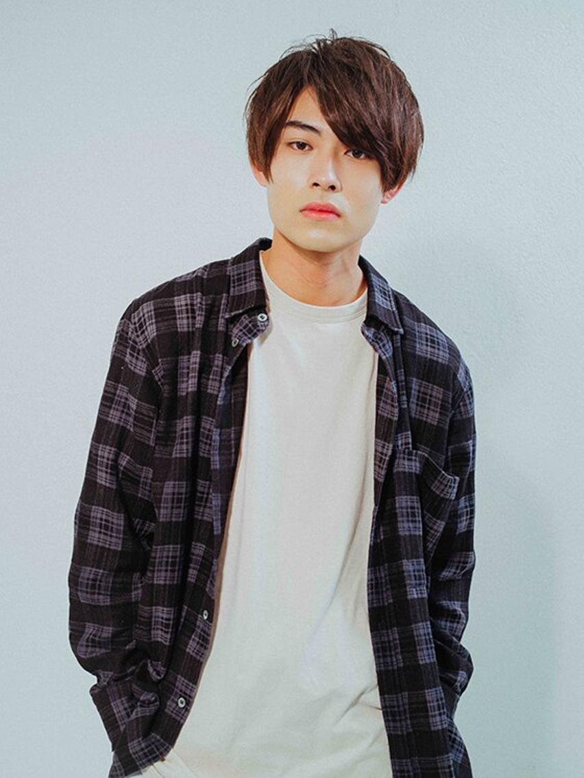 ショート メンズ アップバング コンマヘア フェードカット マッシュ スキンフェード トップスタイリスト ✨KIRIKA中野✨のヘアスタイル