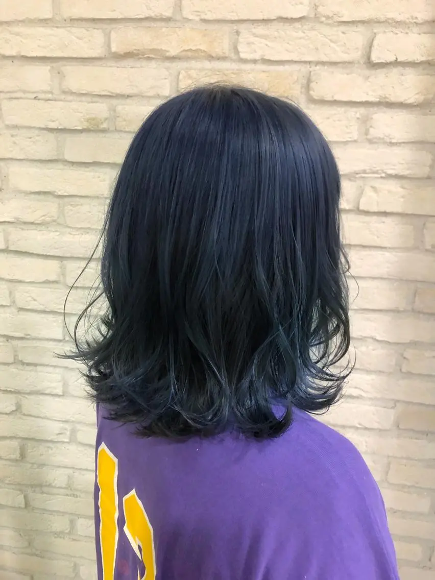 ミディアム カラー ネイビーカラー 大平 美沙のヘアスタイル