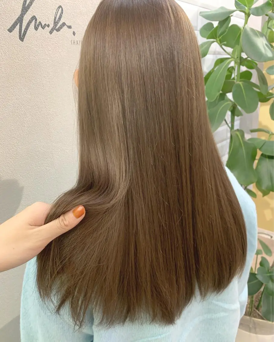 ロング カラー ベージュカラー ブリーチ カット ヘアカラー トリートメント hubhair レイヤー/透明感のヘアスタイル