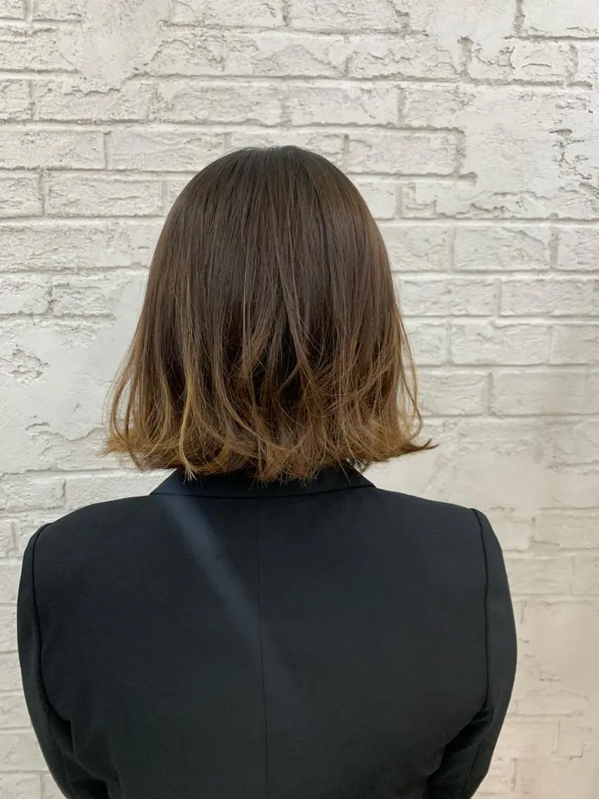 ミディアム 切りっぱなしボブ ボブ ブリーチ特化 ハイトーンRYOYAのヘアスタイル