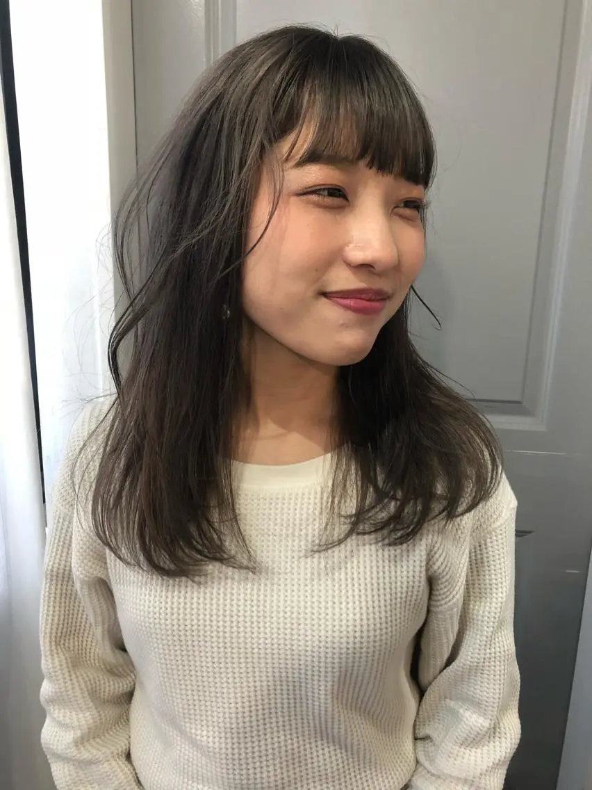 ロング カラー ブリーチ ケアブリーチ グレージュ Pia ツボイ ケイタのヘアスタイル