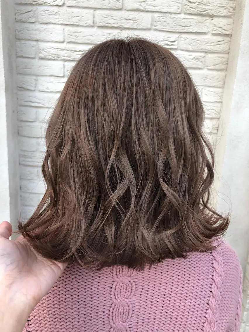 ミディアム カラー カット ヘアカラー 吉村 絢乃のヘアスタイル