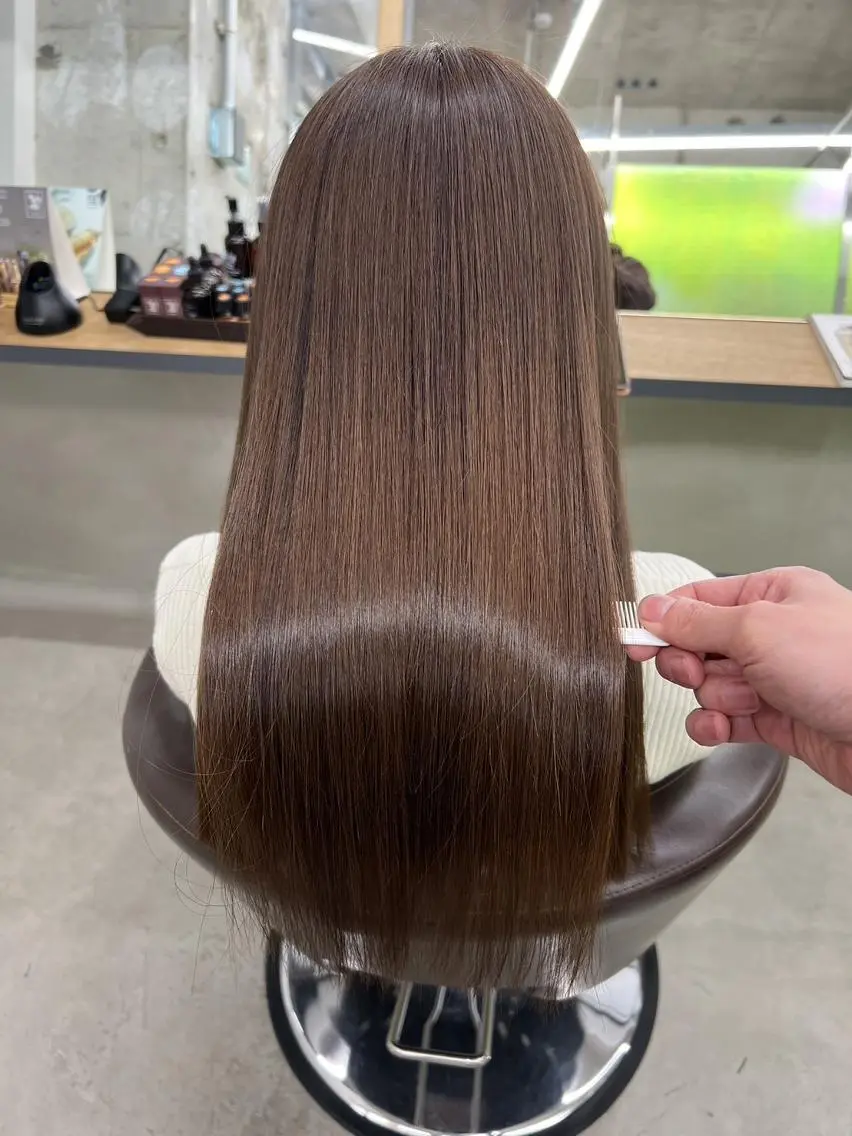 ロング ヘアアレンジ パーマ カラー アディクシーカラー ケアカラー 髪質改善 トリートメント ストレートパーマ カット 縮毛矯正 トリートメント 【ヘアケア特化型】 newi天王寺のヘアスタイル