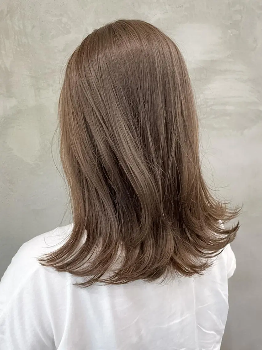 セミロング カラー ベージュカラー ブリーチ ブリーチなしカラー カット ヘアカラー トリートメント 🫧透明感カラー🫧 OIKAWAのヘアスタイル