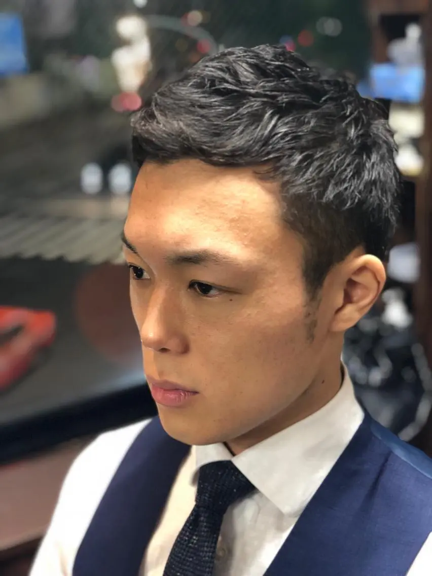ショート メンズ ツーブロック 岩間 佳祐のヘアスタイル