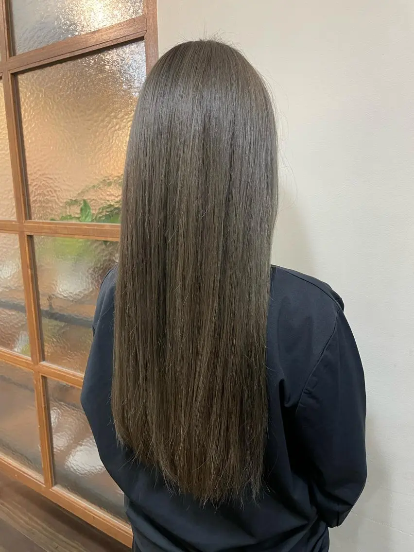 ロング カラー ベージュカラー ダブルカラー オリーブベージュ 💜ヘアー/ネイル /NARUKA💜のネイルデザイン