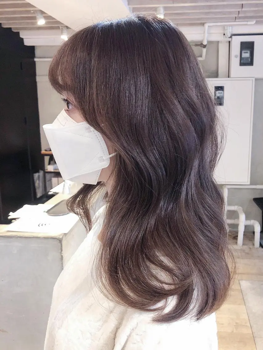 ミディアム カラー パーマ ヘアアレンジ グレージュ ミルクティーグレージュ ITbyALBUM 浦和店のヘアスタイル