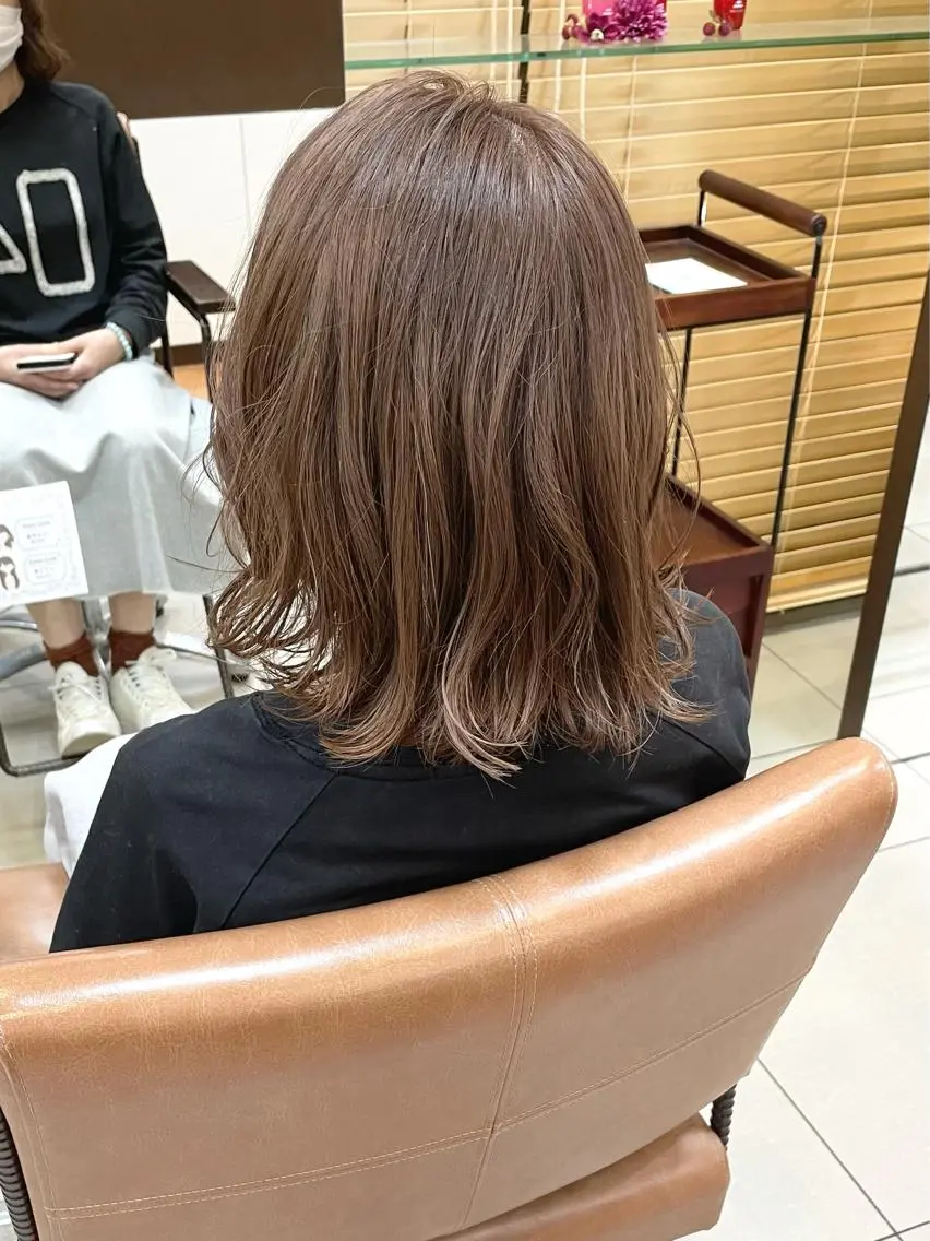 セミロング カット ヘアカラー 明石遼/ベージュ / ピンクのヘアスタイル