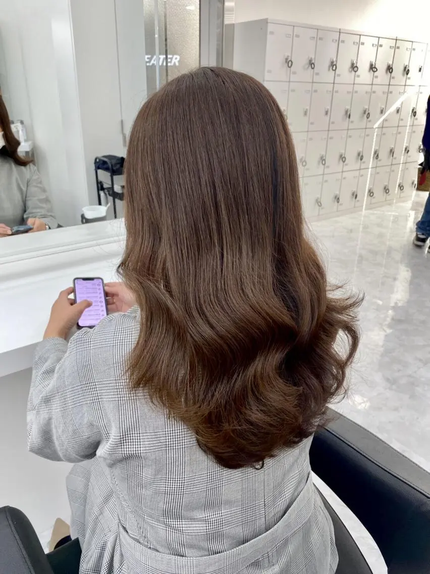 ロング カラー ウルフカットマスター みつきのヘアスタイル