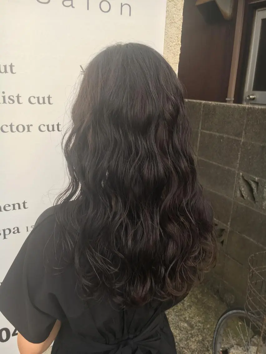 カラー 黒髪 ブルーカラー ブルーブラック 透明感カラー カット 永井 大希のヘアスタイル