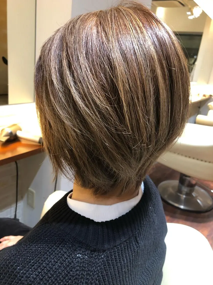 ショート レイヤーカット CoCooN satoshiのヘアスタイル