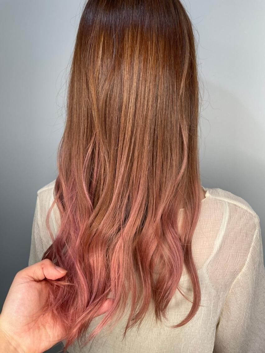 ミディアム カラー アディクシーカラー アッシュ ブルーカラー ダークアッシュ イヤリングカラー トップスタイリスト ✨KIRIKA中野✨のヘアスタイル