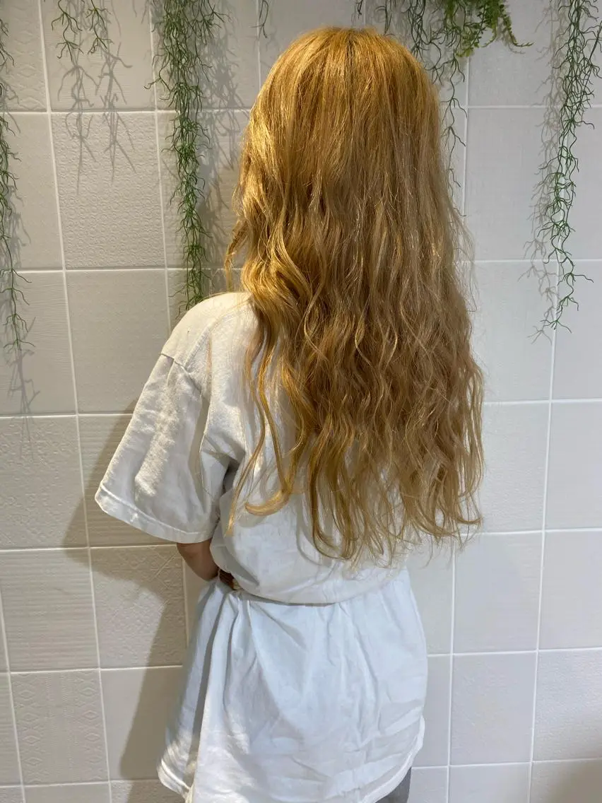 ロング 美髪矯正透明感カラー 江川 和輝のヘアスタイル