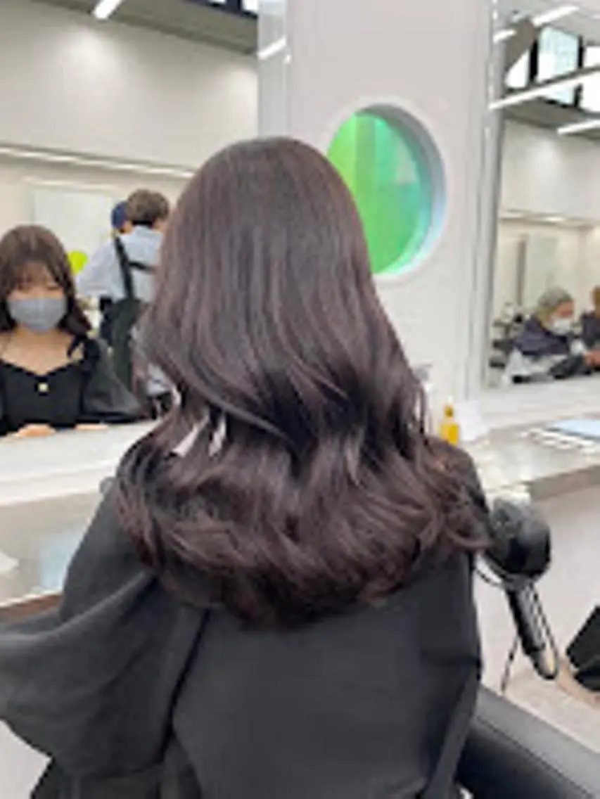 カラー 🪞SHE池袋 Official🪞のヘアスタイル