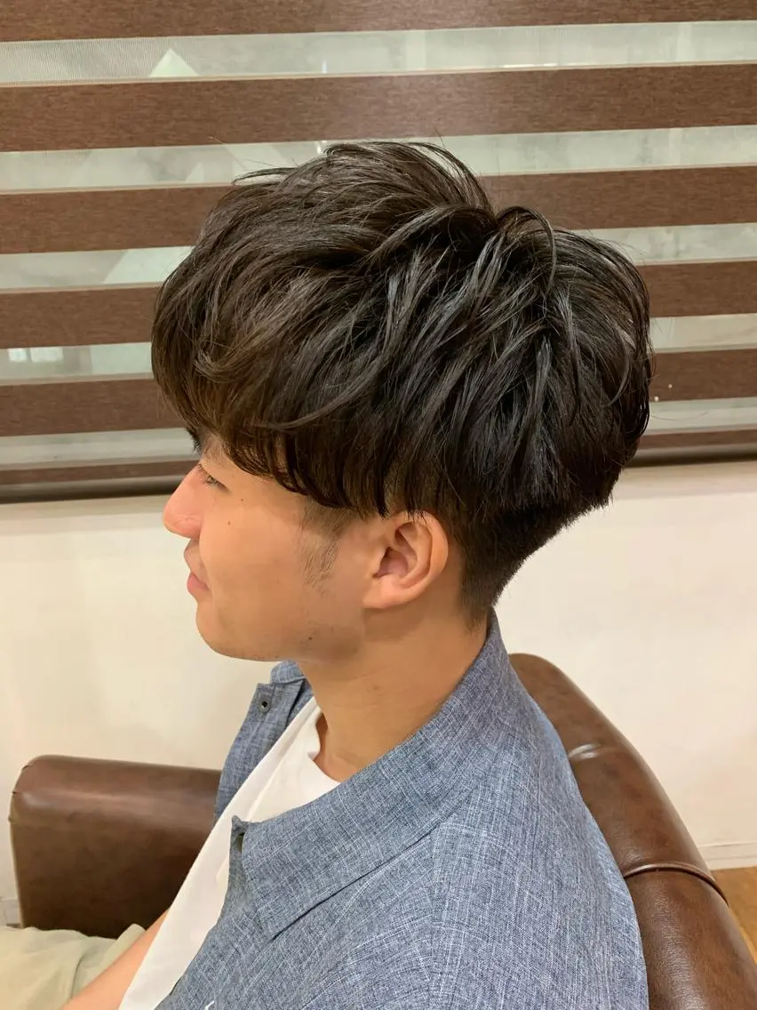 メンズ マッシュ カット特化美容師 齋藤桐のヘアスタイル