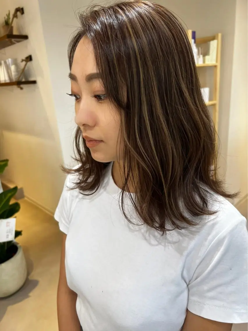 セミロング ココルアナ 豊中美容室のヘアスタイル