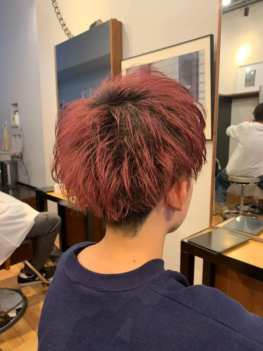 ショート カラー パーマ ヘアアレンジ メンズ キッズ メンズブリーチ ビジネス センターパート フェードカット メンズハイライト ブリーチカラー🔥 パーマ【佐々木凌平】のヘアスタイル