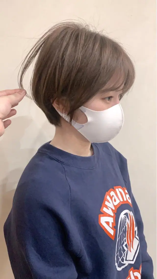 ショート カラー ショートボブ ハンサムショート 丸みショート ハイライトカラー ボブ カット ヘアカラー 京都大人女性ショート 徒歩1分/秋山のヘアスタイル