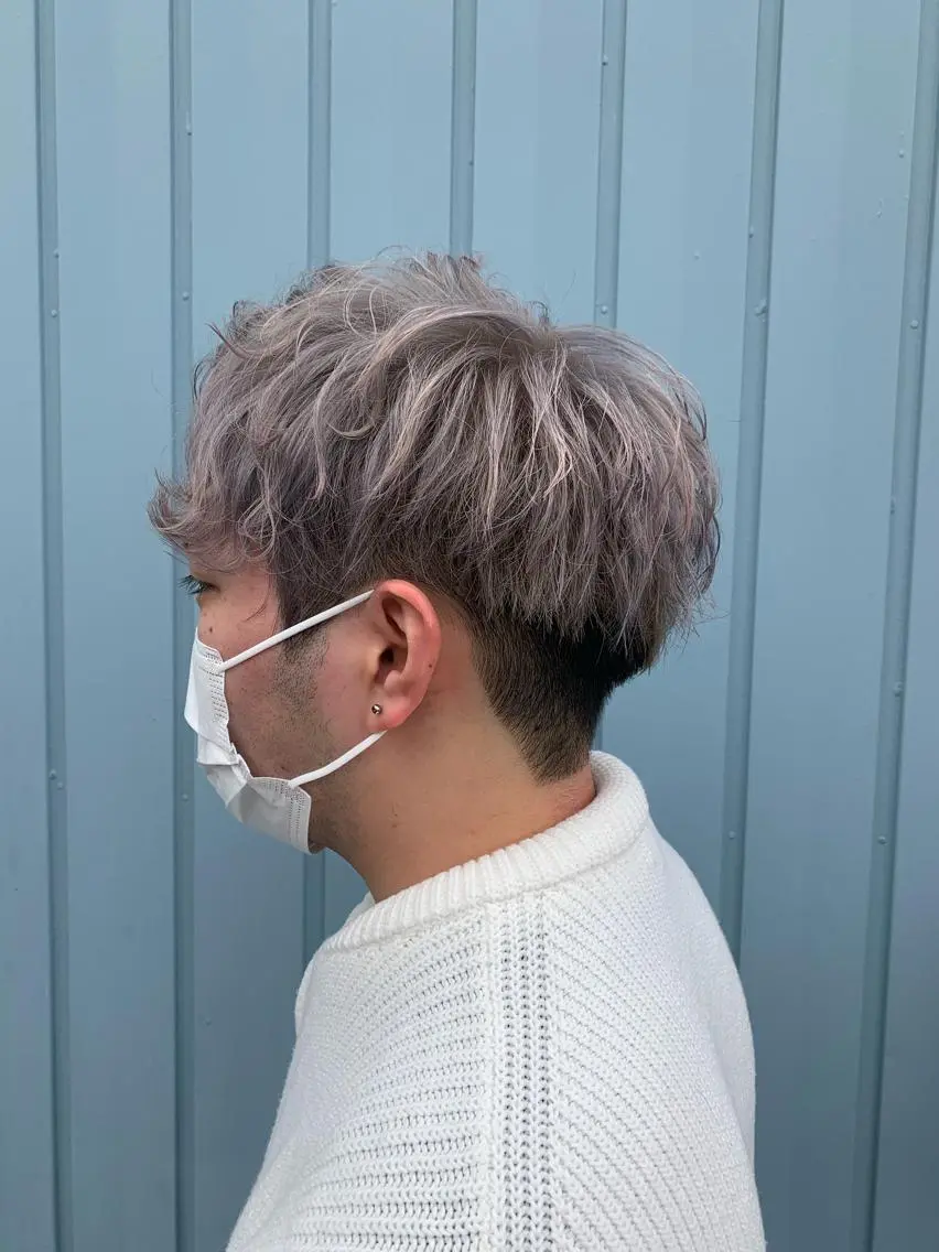 ショート カラー メンズ ヘアカラー トリートメント 嶋崎 啓人のヘアスタイル