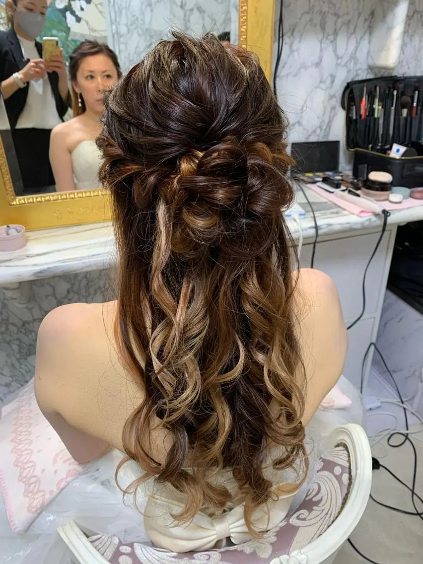 ヘアセット 新保 佳世のヘアスタイル