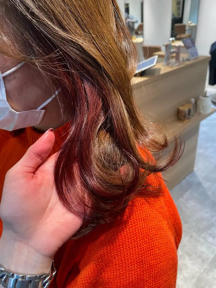 ミディアム カラー ベージュカラー イヤリングカラー カット ヘアカラー オスズ 🎀´-のヘアスタイル