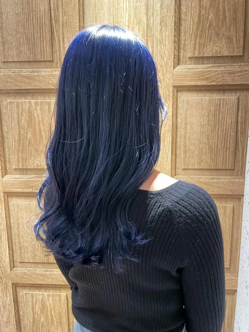 カラー 黒髪 ブリーチ ブルーカラー ブルーブラック 【メンズ特化】 Rio(リオ)のヘアスタイル