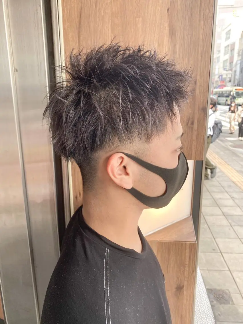 ショート カラー メンズ メンズハイライト メンズメッシュ ハイライトカラー メッシュ ハイライト カット ヘアカラー AVANCE.難波 店長 松元のヘアスタイル