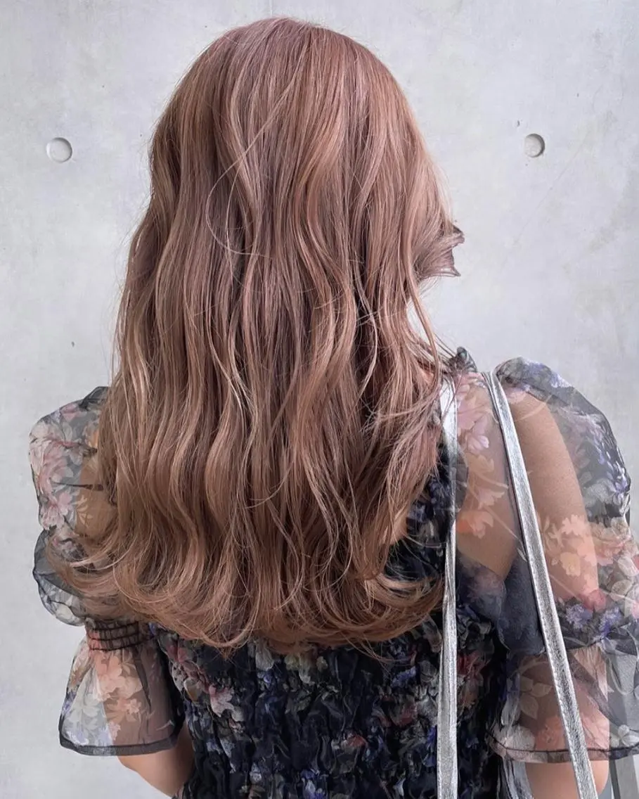 セミロング カラー ヘアアレンジ 【ROA】 MISUZU✨のヘアスタイル