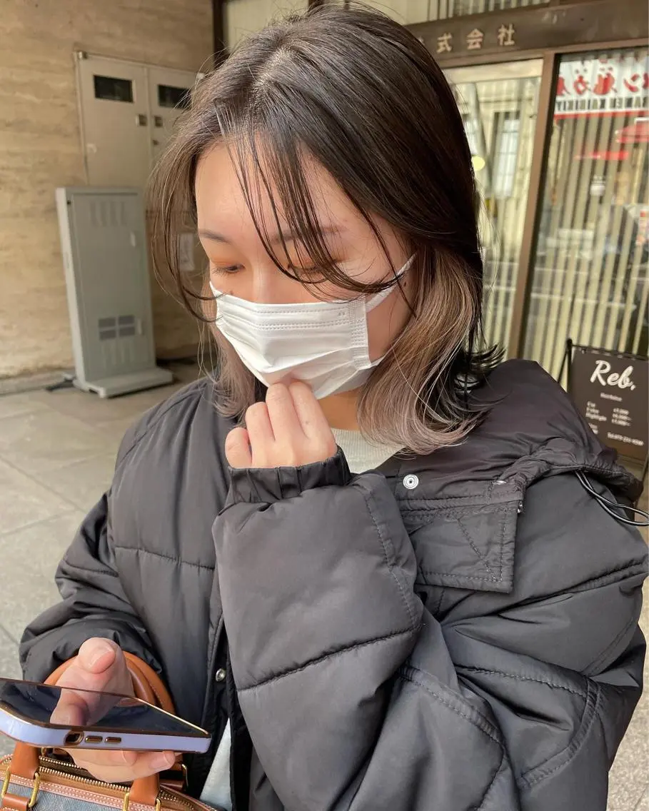 ミディアム カット ヘアカラー トリートメント 倉辻 香奈子のヘアスタイル