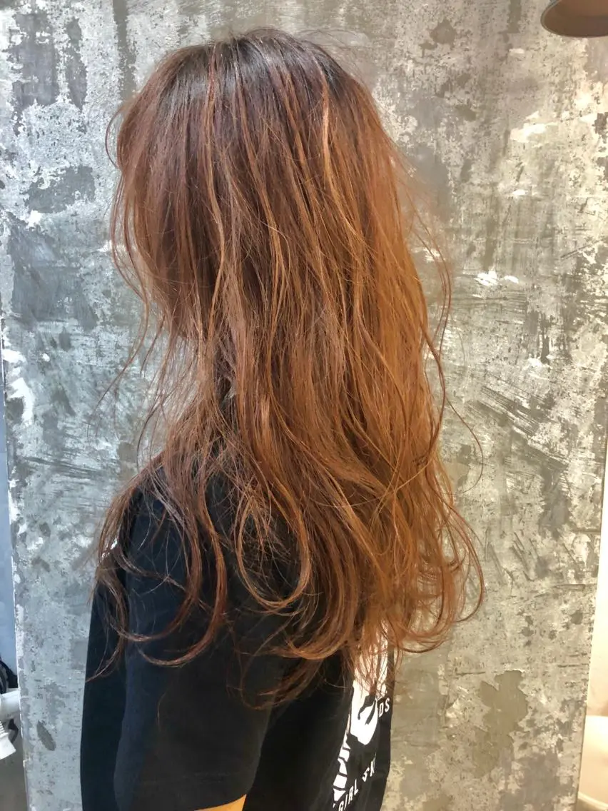 ロング カラー ベージュカラー ブリーチ ケアブリーチ ダブルカラー オレンジ Pia ツボイ ケイタのヘアスタイル