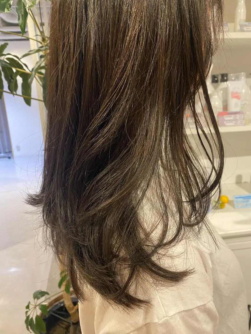 セミロング カット トリートメント 梛木 唯のヘアスタイル