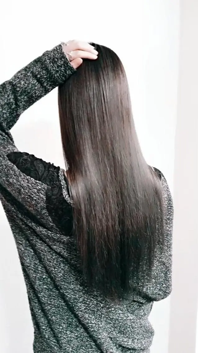 ロング カラー 長岡 健一のヘアスタイル