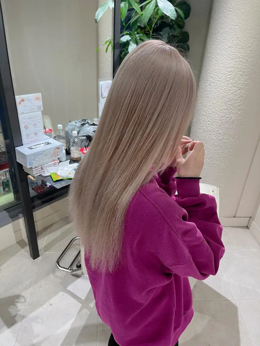 ロング カラー シールエクステ ブリーチ ケアブリーチ デザインカラー ハイトーンカラー ヘアカラー トリートメント 渋谷🤍ブリーチの神 🤍Yudaiのヘアスタイル