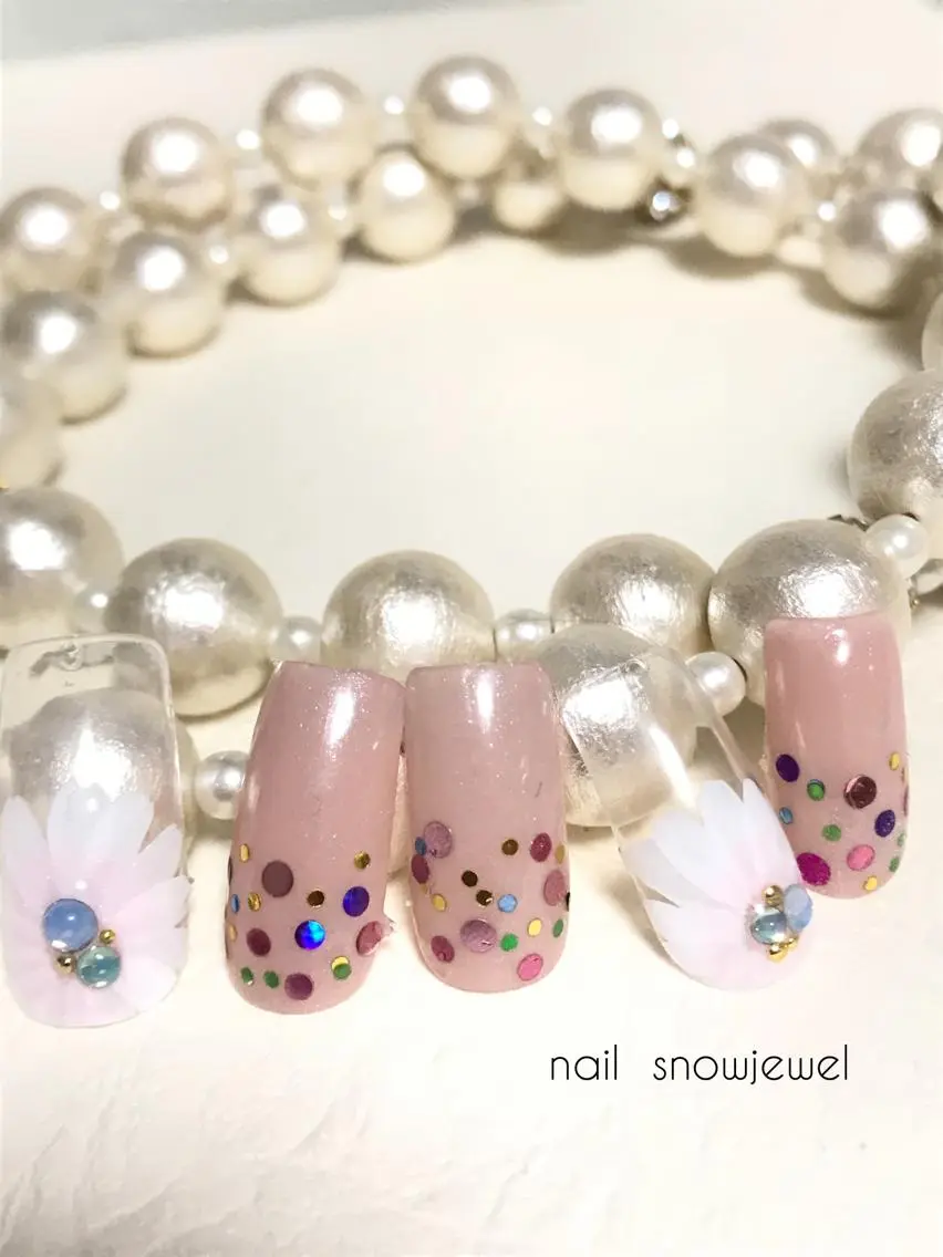 ネイル フラワーネイル ホログラムネイル nail snowjewelのネイルデザイン