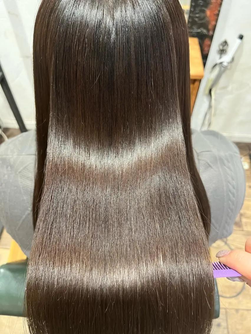 セミロング カラー ヘアカラー 縮毛矯正 トリートメント ツチダ カホのヘアスタイル