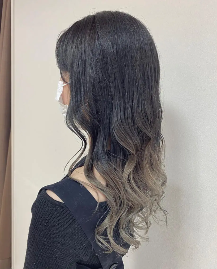 ロング カラー ヘアアレンジ ベージュカラー ブリーチ グラデーションカラー enurk店 🍋 M I K U *のその他イメージ
