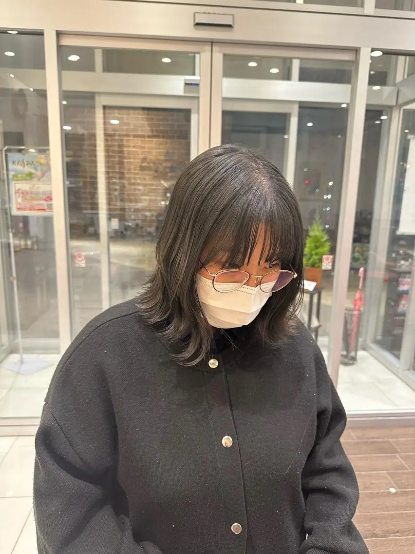 ミディアム カラー 透明感カラー グレージュ オリーブグレージュ オリーブグレー 佐藤功真/ ブリーチなしカラーのヘアスタイル