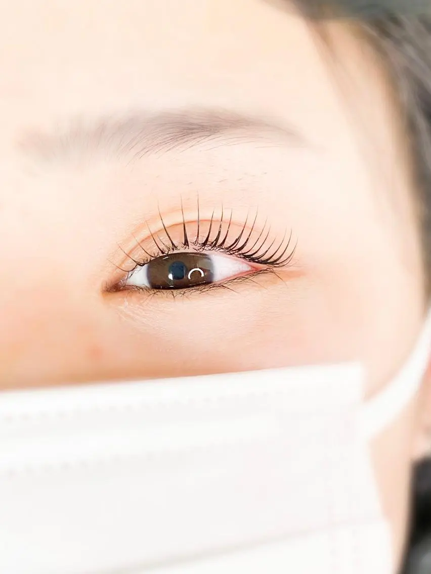 マツエク・マツパ u eyes ななほの眉毛・アイブロウイメージ